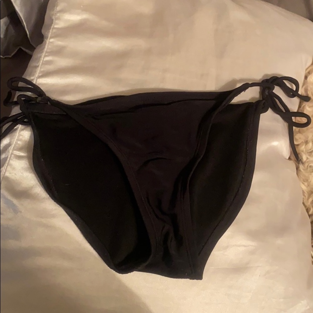 Swimsuit bottoms